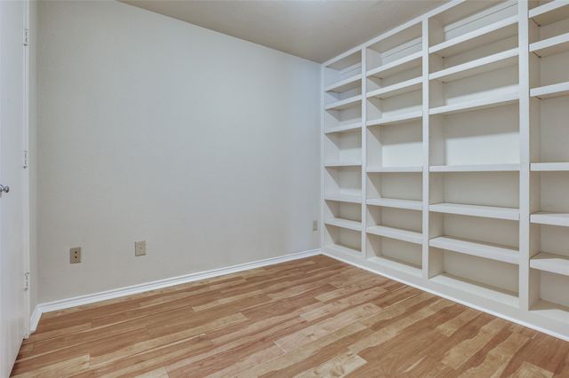 2954 Allister Street, Dallas, TX 75229