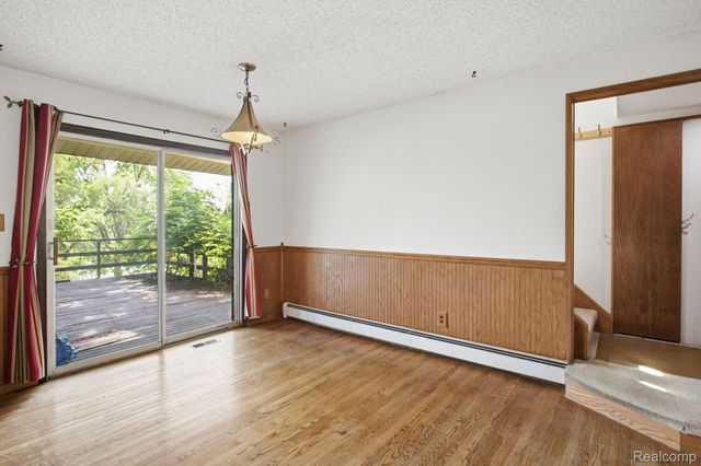 2726 Bay Drive, West Bloomfield Charter Township, MI 48324