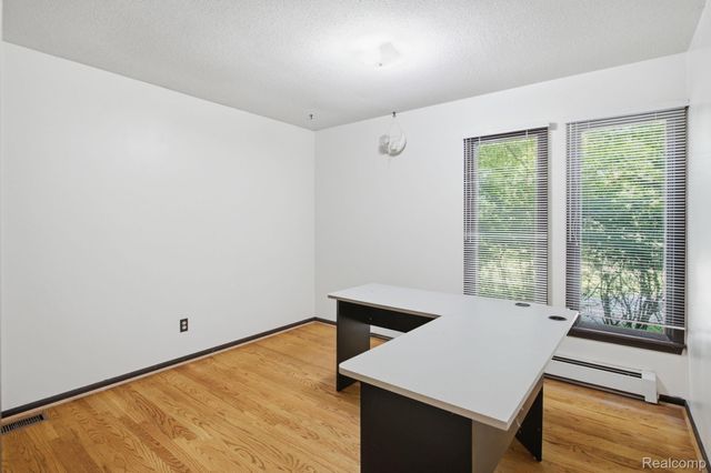 2726 Bay Drive, West Bloomfield Charter Township, MI 48324