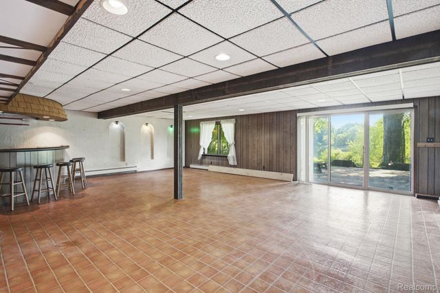 2726 Bay Drive, West Bloomfield Charter Township, MI 48324