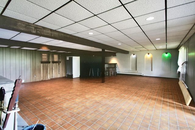 2726 Bay Drive, West Bloomfield Charter Township, MI 48324