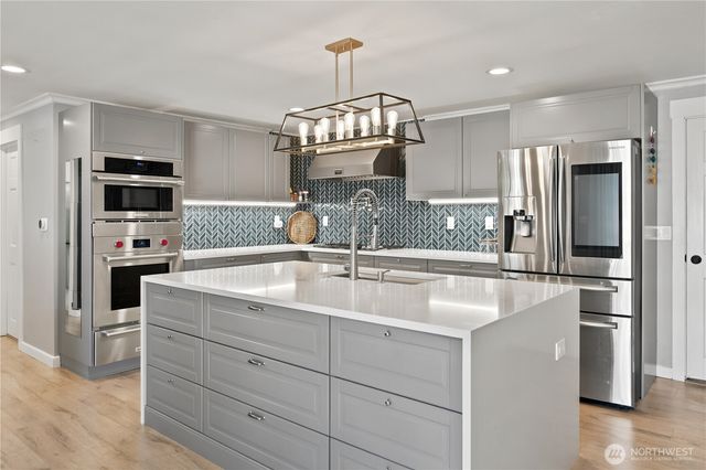 3519 NE 8th Street, Renton, WA 98056