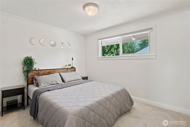 3519 NE 8th Street, Renton, WA 98056