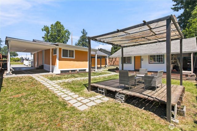 3519 NE 8th Street, Renton, WA 98056