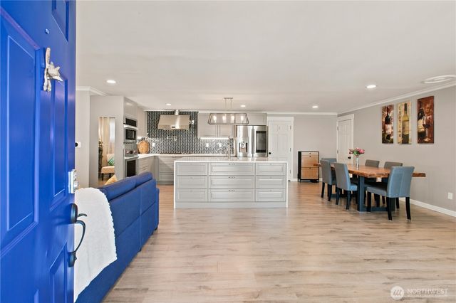 3519 NE 8th Street, Renton, WA 98056