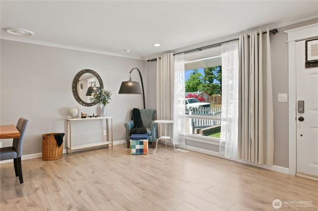 3519 NE 8th Street, Renton, WA 98056