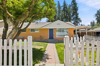 3519 NE 8th Street, Renton, WA 98056