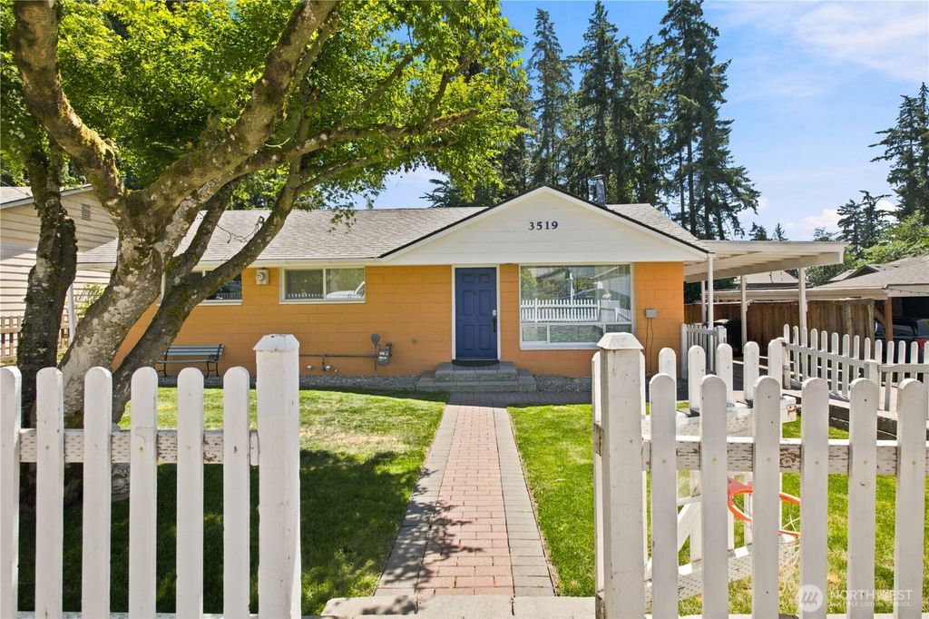 3519 NE 8th Street, Renton, WA 98056