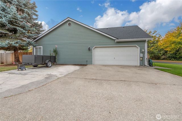 10304 150th Avenue Ct E, Puyallup, WA 98374