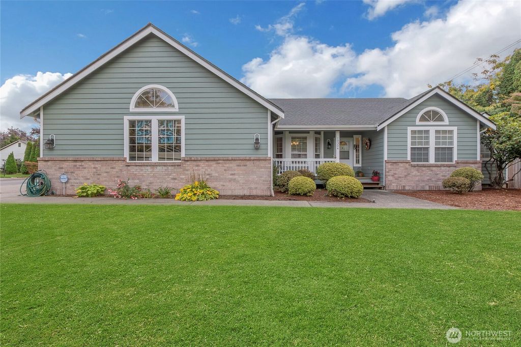 10304 150th Avenue Ct E, Puyallup, WA 98374