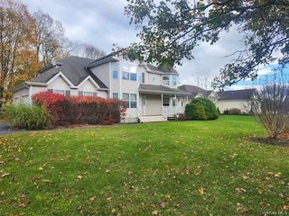 4 Gatz Road, Riverhead, NY 11901