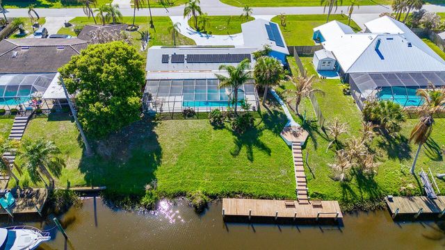 343 SE Verada Avenue, Port St. Lucie, FL 34983