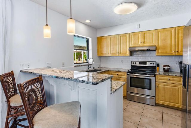343 SE Verada Avenue, Port St. Lucie, FL 34983