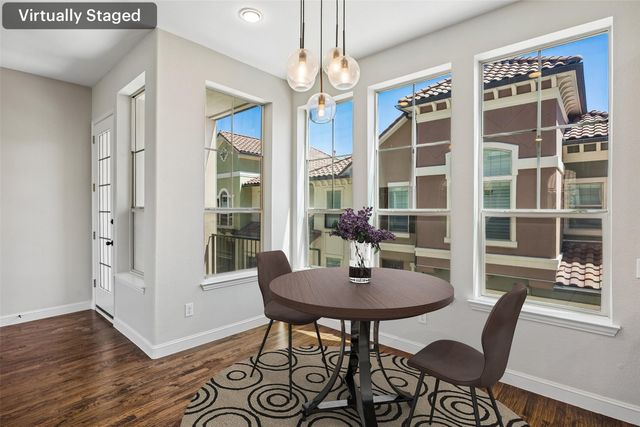 6722 Plaza Viaduct, Irving, TX 75039