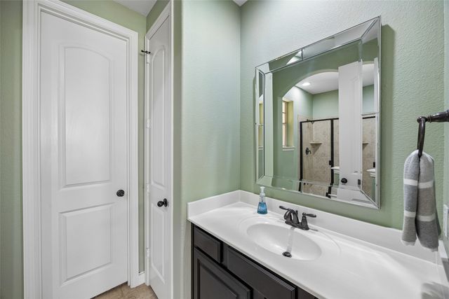 6722 Plaza Viaduct, Irving, TX 75039