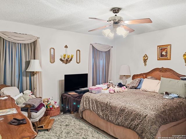 6719 Fair Lake, San Antonio, TX 78244