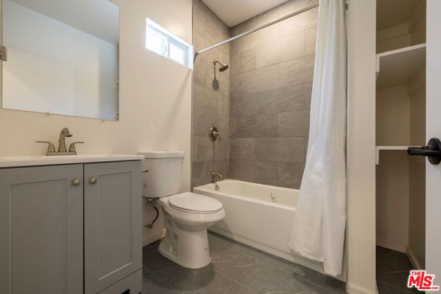 5418 Smiley Drive, Los Angeles, CA 90016