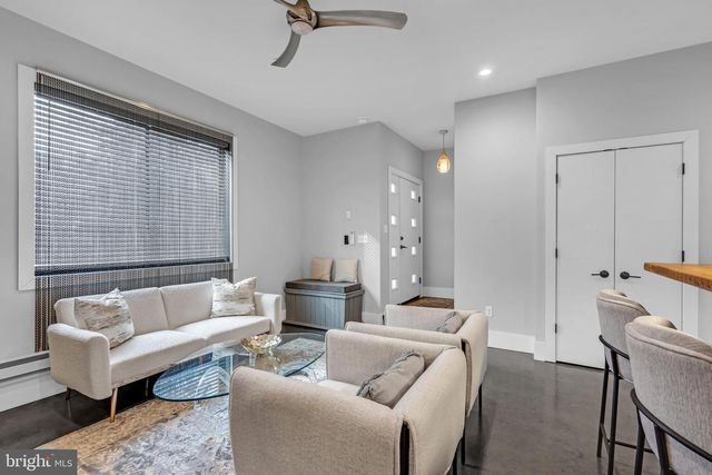 10 MCCREADY ALY, Lambertville, NJ 08530