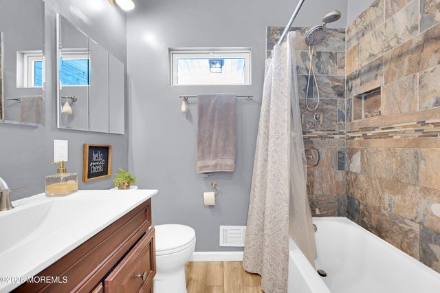 932 Harrison Road, Toms River, NJ 08753