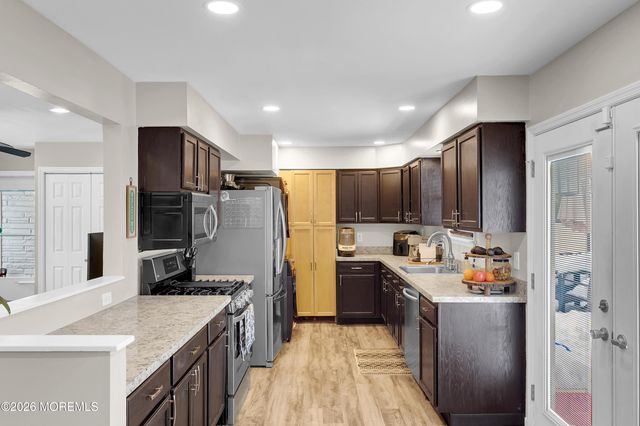 932 Harrison Road, Toms River, NJ 08753