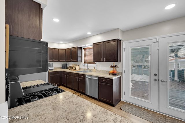 932 Harrison Road, Toms River, NJ 08753