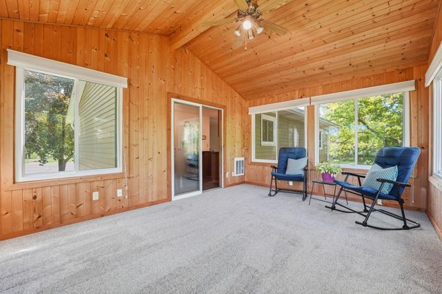 783 Bur Oak Court, Vadnais Heights, MN 55127