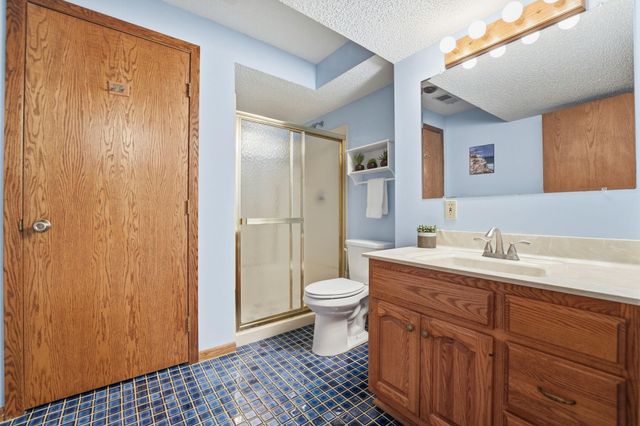 783 Bur Oak Court, Vadnais Heights, MN 55127