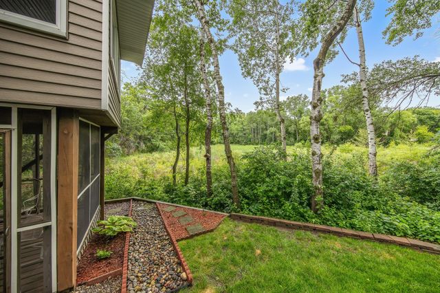 783 Bur Oak Court, Vadnais Heights, MN 55127