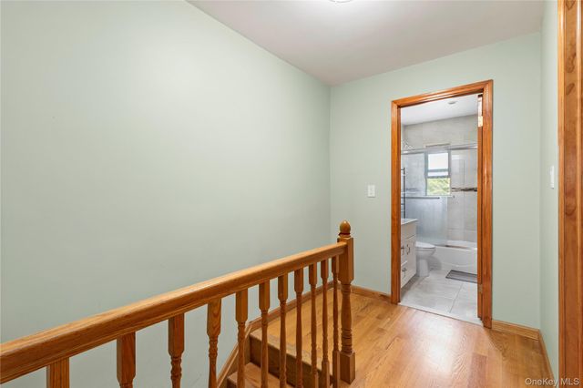 5352 194th Street, Fresh Meadows, NY 11365
