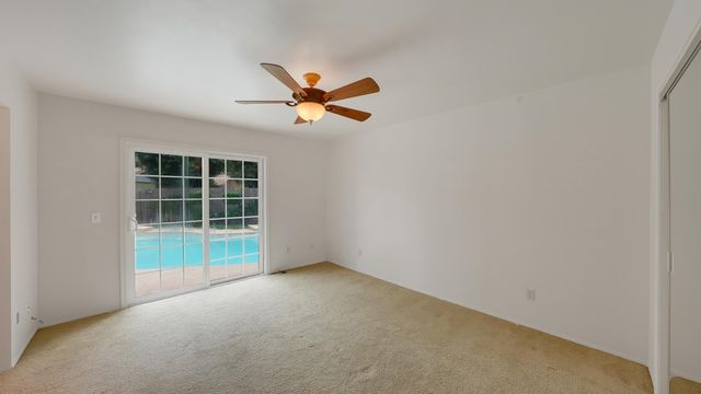 2113 E Paradise Avenue, Visalia, CA 93292