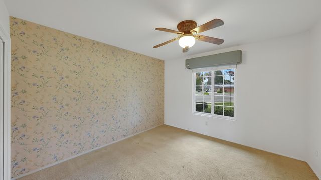 2113 E Paradise Avenue, Visalia, CA 93292