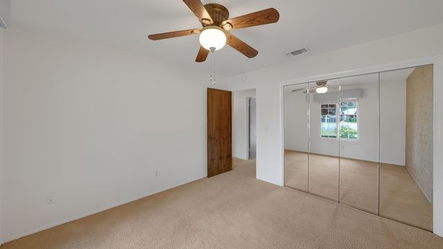 2113 E Paradise Avenue, Visalia, CA 93292