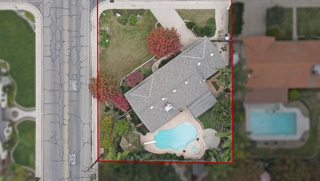 2113 E Paradise Avenue, Visalia, CA 93292