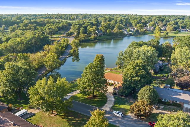 2747 E Rocklyn Road, Springfield, MO 65804