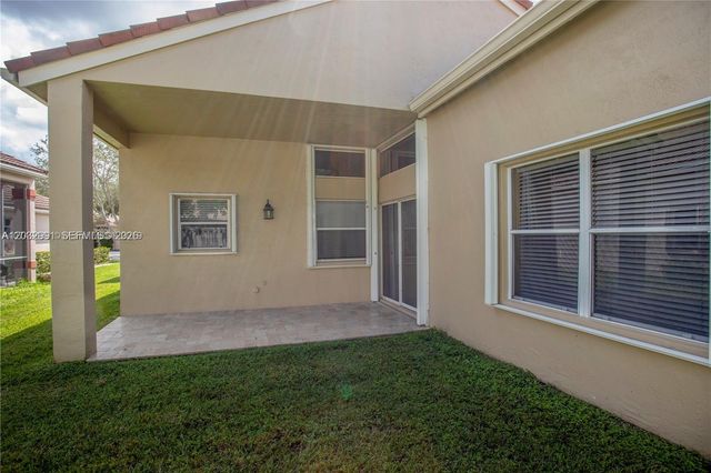 614 Stanton Lane, Weston, FL 33326