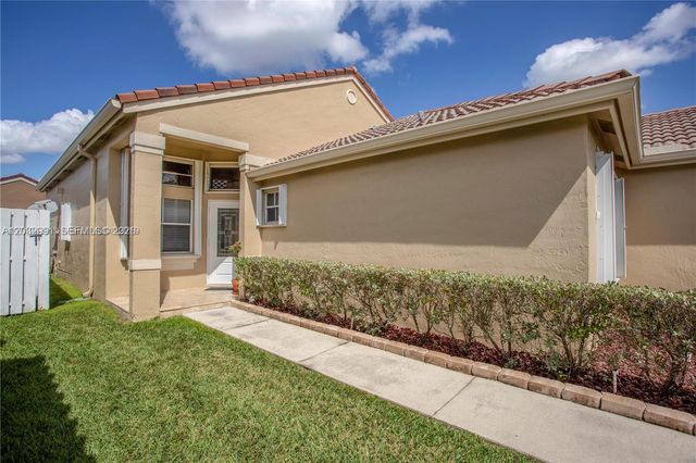 614 Stanton Lane, Weston, FL 33326