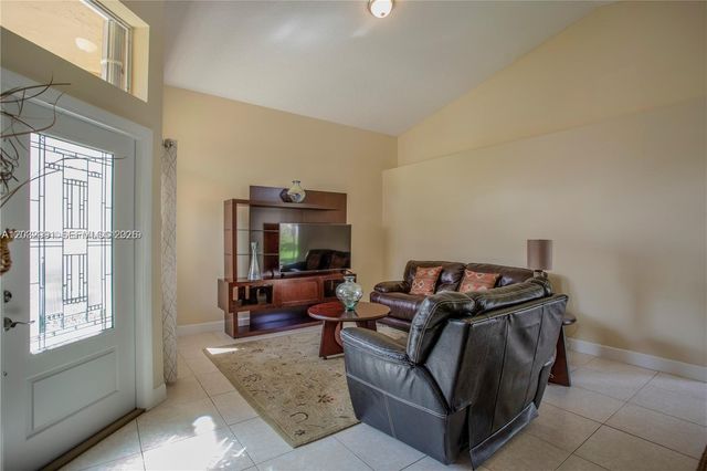 614 Stanton Lane, Weston, FL 33326