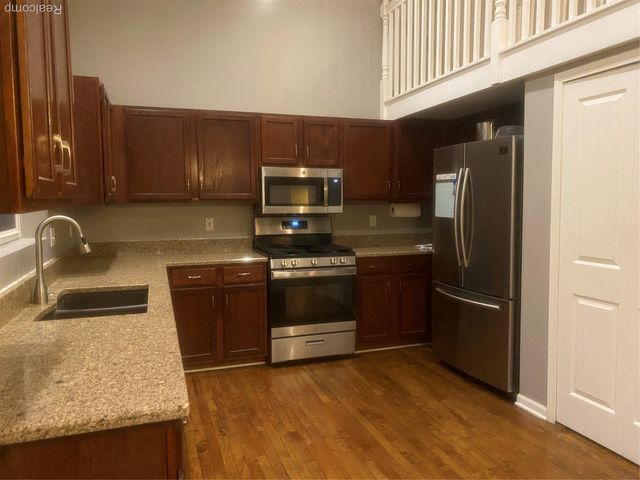 6866 Fox Lane, Waterford Charter Township, MI 48327