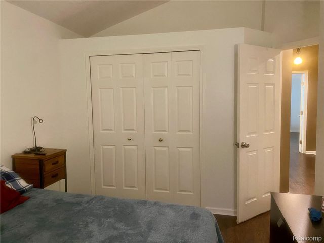 6866 Fox Lane, Waterford Charter Township, MI 48327