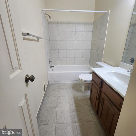 6054 ROCKTON CT, Centreville, VA 20121