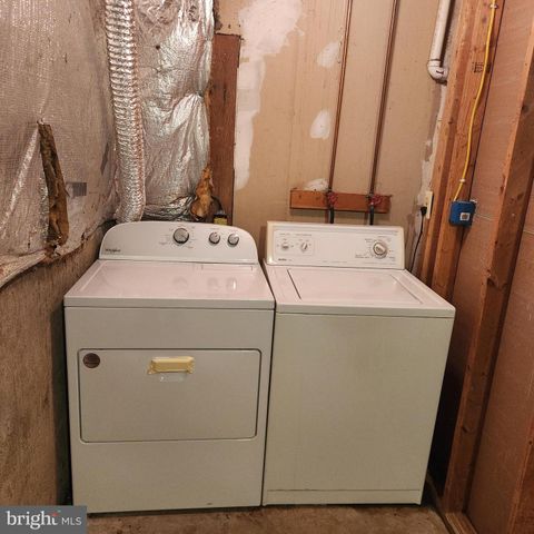 6054 ROCKTON CT, Centreville, VA 20121