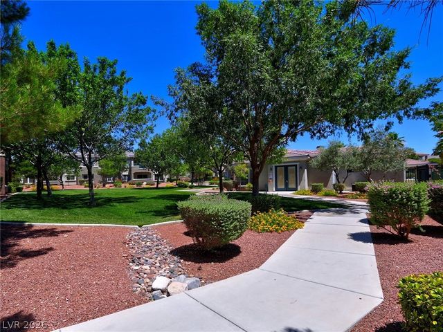 10809 Garden Mist Drive 1082, Las Vegas, NV 89135