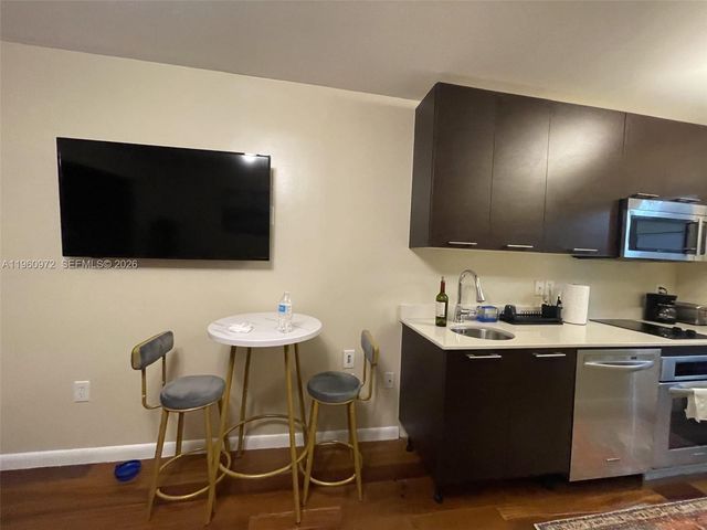 1560 Pennsylvania ave 217, Miami Beach, FL 33139