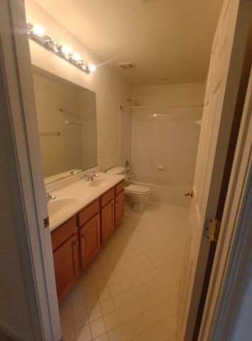 13554 LAVENDER MIST LN, Centreville, VA 20120