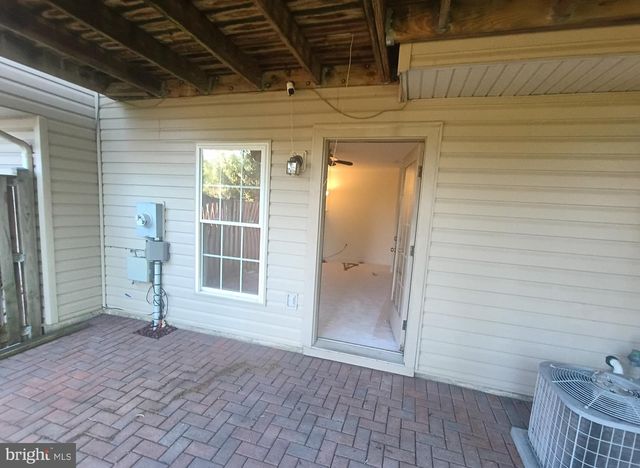 13554 LAVENDER MIST LN, Centreville, VA 20120
