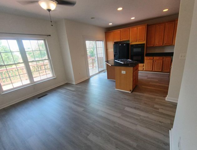 13554 LAVENDER MIST LN, Centreville, VA 20120