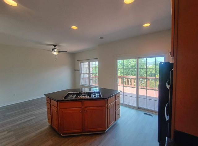13554 LAVENDER MIST LN, Centreville, VA 20120