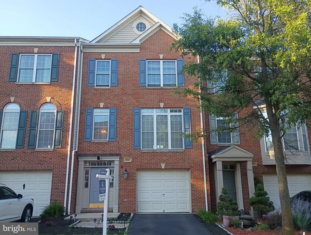 13554 LAVENDER MIST LN, Centreville, VA 20120