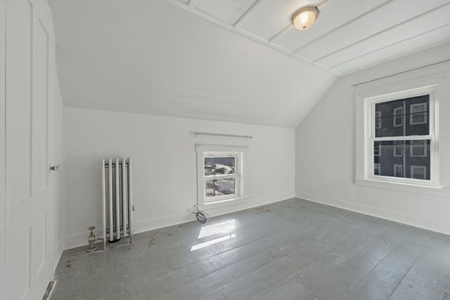 50 Webster St, Lynn, MA 01902