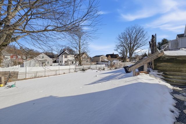 50 Webster St, Lynn, MA 01902